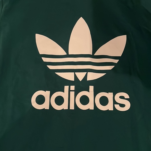 Adidas leaf logo t-shirt - Picture 3 of 3